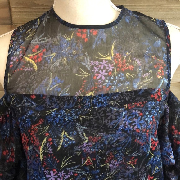 ❤️ H&M Cold Shoulder Sheer Blouse Size 6 ❤️ - Picture 3 of 4